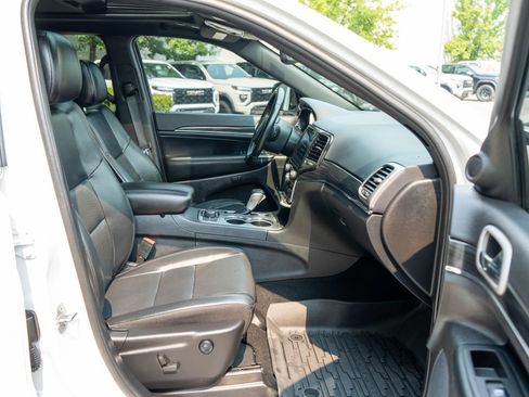 Used 2021 Jeep Grand Cherokee Limited w/ Luxury Group II AWD/4WD image 10