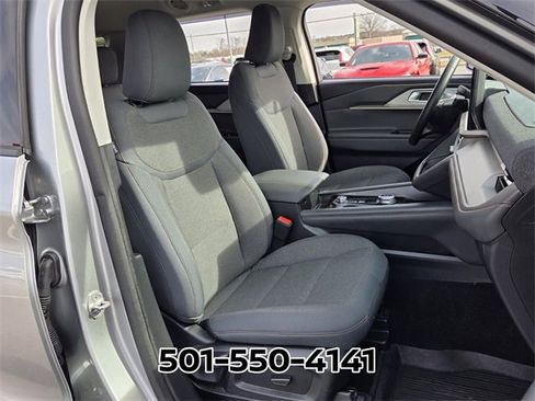 Used 2025 Ford Explorer Active image 18