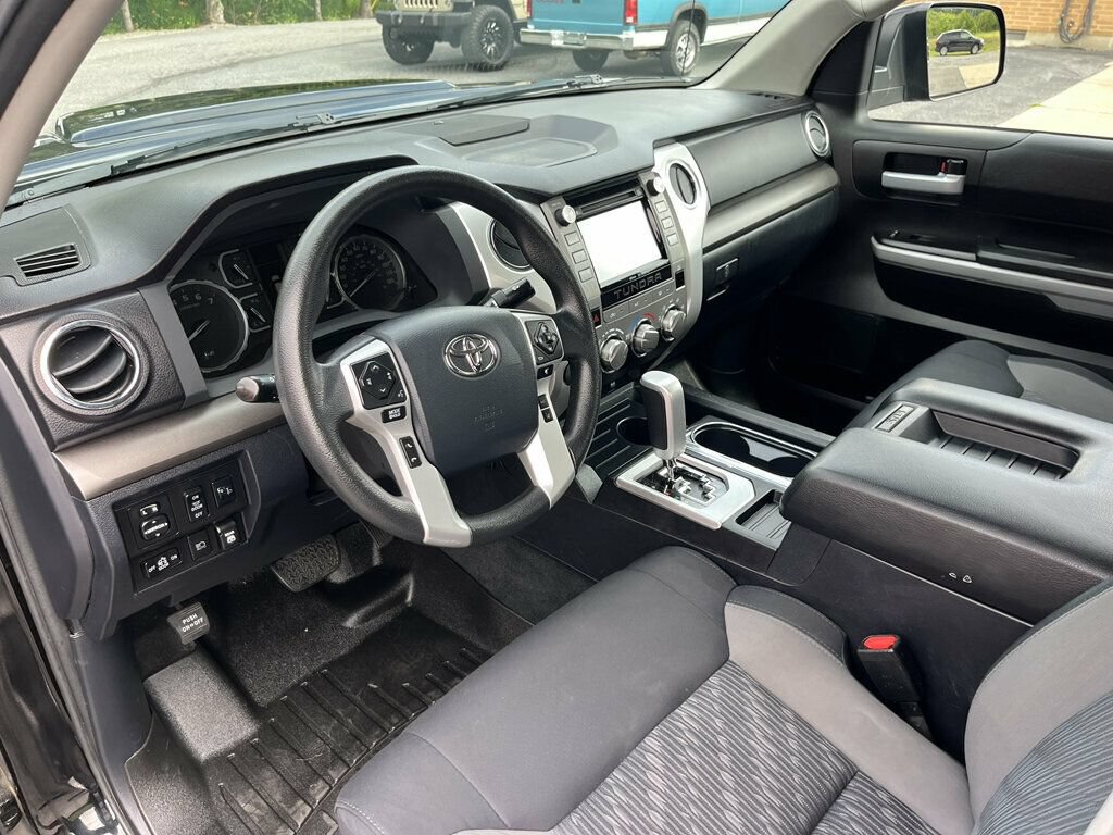 Used 2019 Toyota Tundra SR5 AWD/4WD image 22
