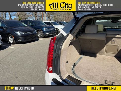 Used 2010 Cadillac SRX Premium image 34