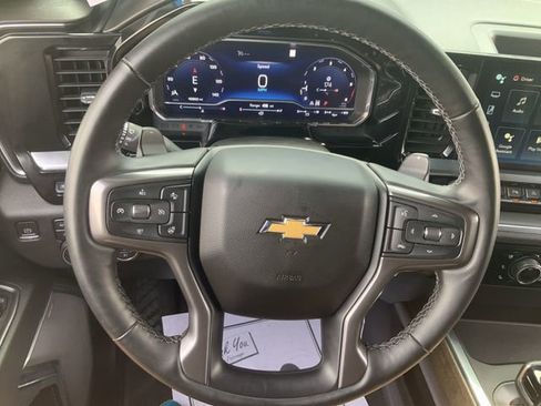 Used 2023 Chevrolet Silverado 1500 High Country w/ Technology Package image 21