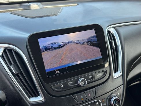 Used 2024 Chevrolet Malibu LT image 17