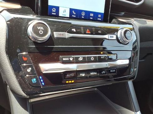 Certified 2023 Ford Explorer Limited w/ Limited Technology Package AWD/4WD image 19