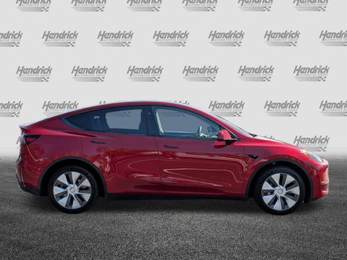 Used 2024 Tesla Model Y Long Range AWD/4WD image 11