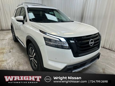Certified 2024 Nissan Pathfinder Platinum image 1