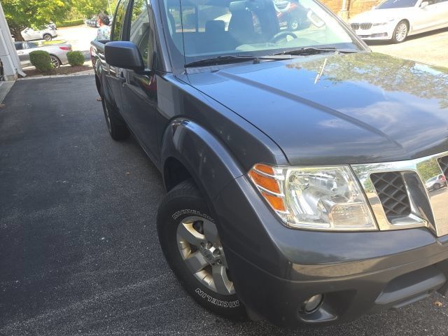 Used 2013 Nissan Frontier SV w/ SV Value Truck Pkg RWD image 7