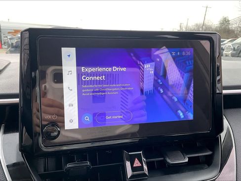 Used 2025 Toyota Corolla LE image 31