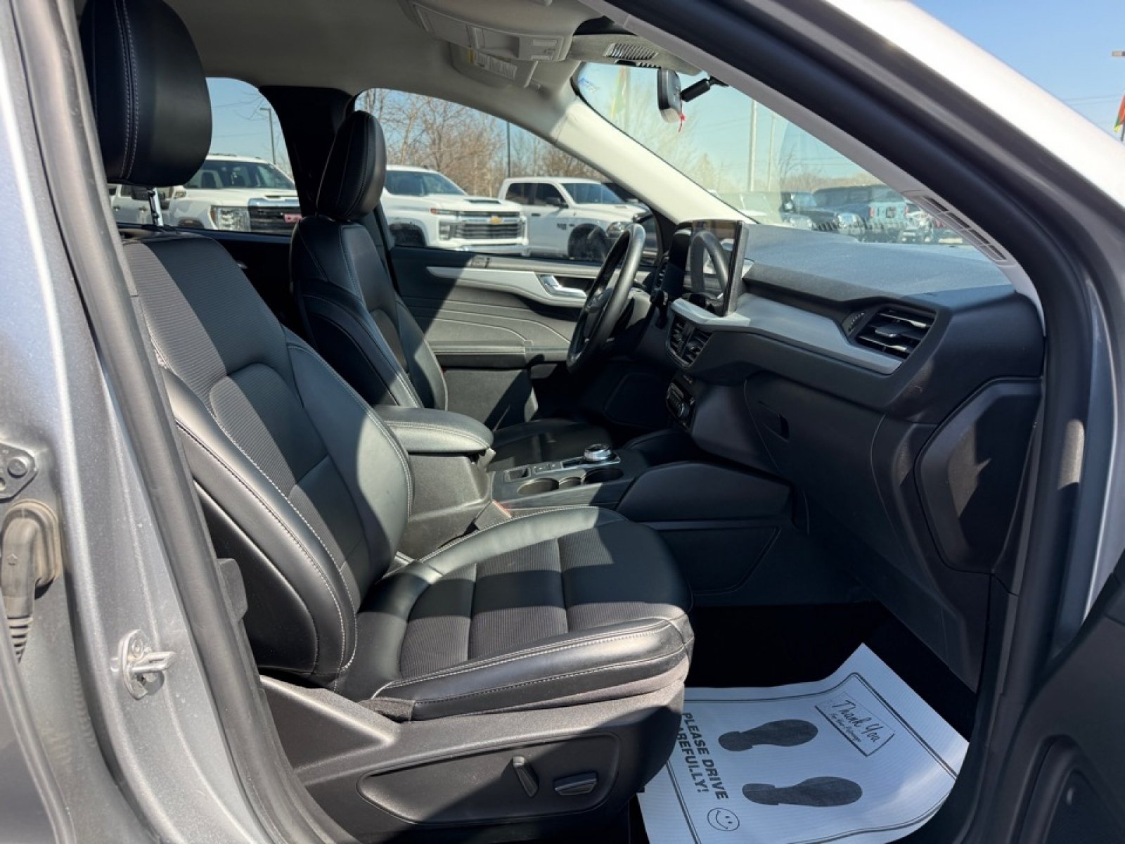 Used 2024 Ford Escape Platinum AWD/4WD image 25