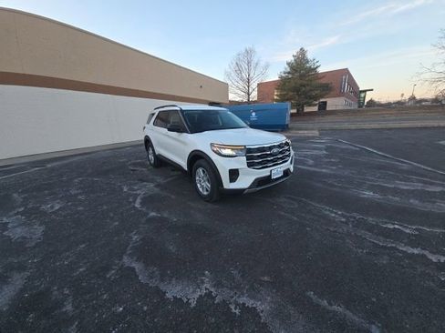 New 2026 Ford Explorer Active image 7