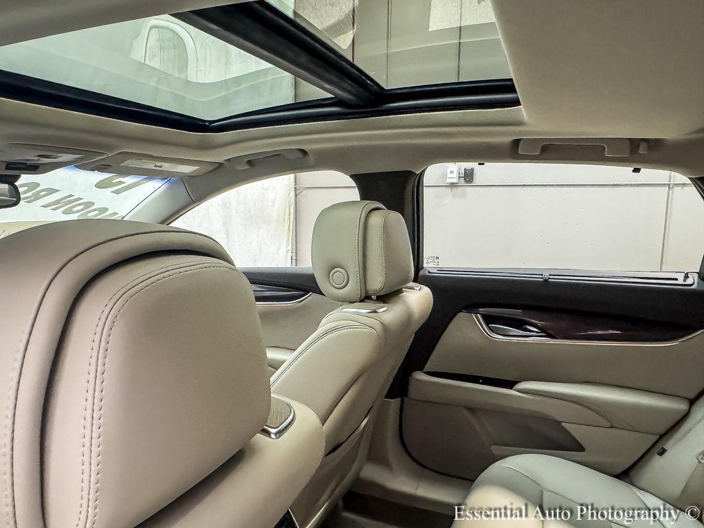 Used 2013 Cadillac XTS Premium AWD/4WD image 12