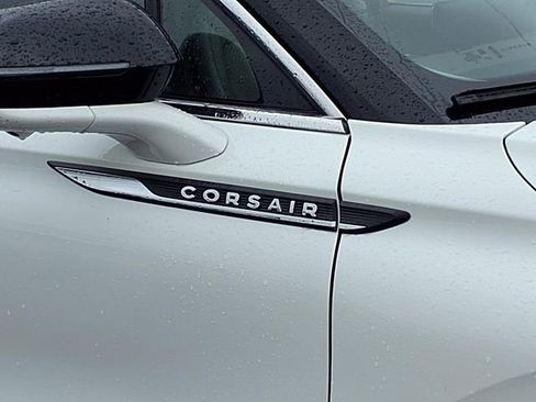 Used 2023 Lincoln Corsair AWD image 26