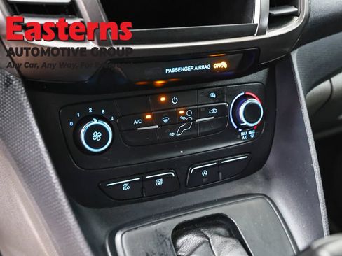Used 2022 Ford Transit Connect XL FWD image 20