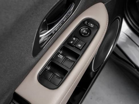Used 2019 Honda HR-V EX image 44
