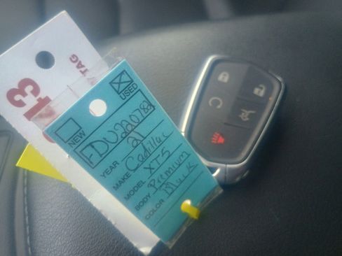 Used 2021 Cadillac XT5 Premium Luxury image 30