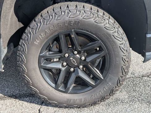 Used 2019 Chevrolet Silverado 1500 Custom Trail Boss image 11