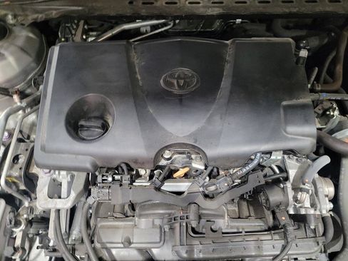 Used 2021 Toyota Camry SE image 30