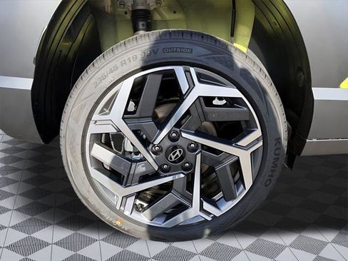 New 2026 Hyundai Kona SEL Premium image 9