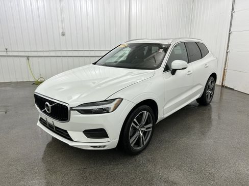 Used 2020 Volvo XC60 T6 Momentum image 18