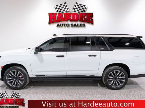 Used 2021 Cadillac Escalade ESV Sport Platinum AWD/4WD image 1