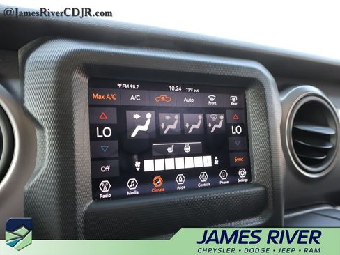 Used 2021 Jeep Gladiator Sport AWD/4WD image 32