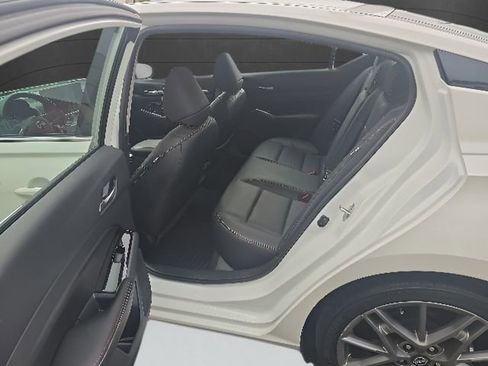 Certified 2023 Nissan Altima 2.0 SR FWD image 9
