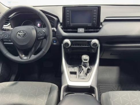 Used 2021 Toyota RAV4 XLE FWD image 15