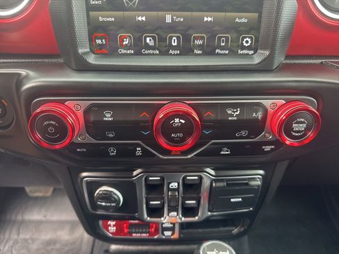 Used 2021 Jeep Wrangler Unlimited Rubicon image 26