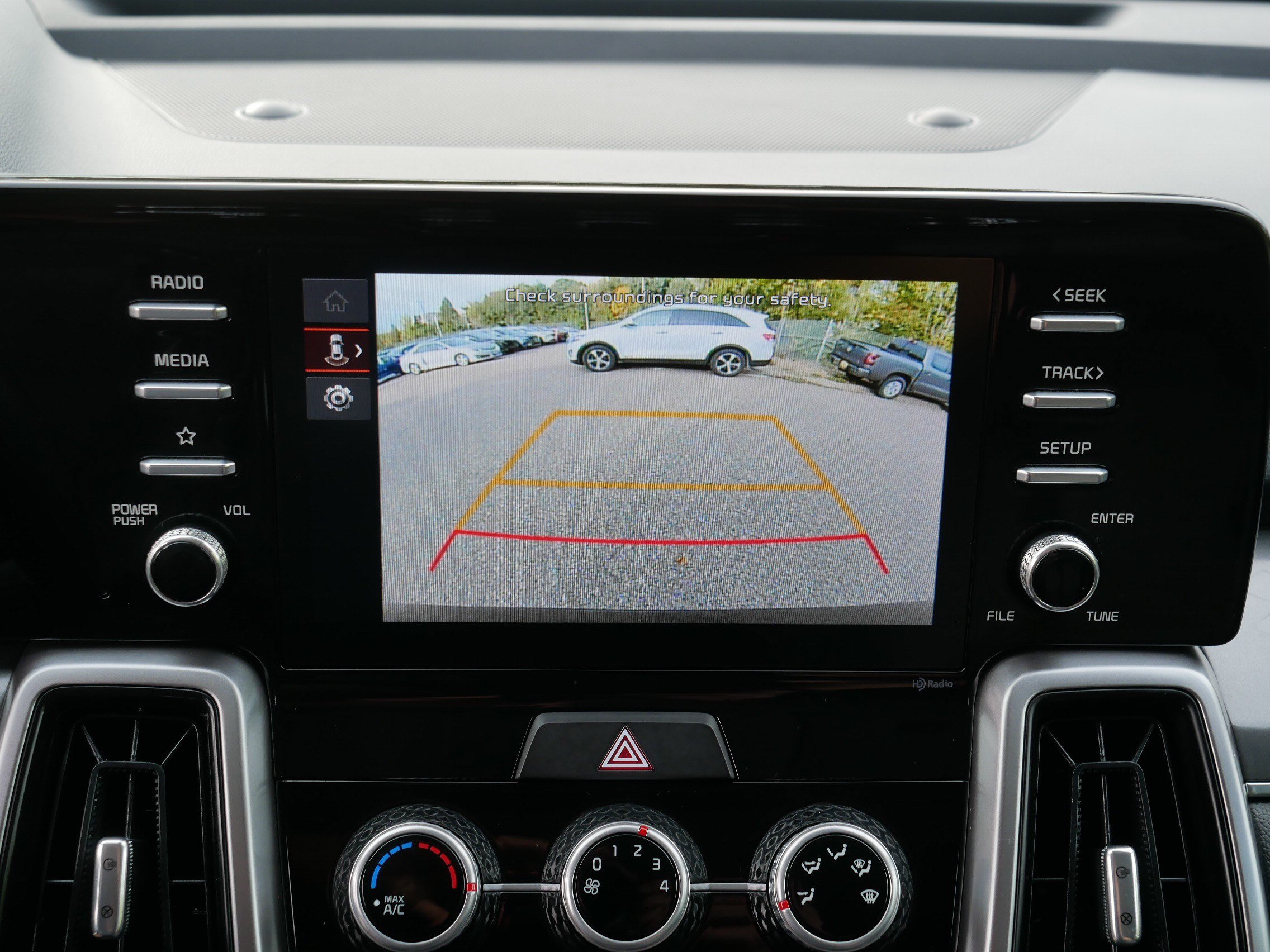Certified 2023 Kia Sorento LX AWD/4WD image 27