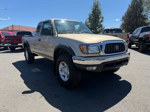 Used 2003 Toyota Tacoma 4x4 Xtracab V6 w/ Convenience Pkg image 68