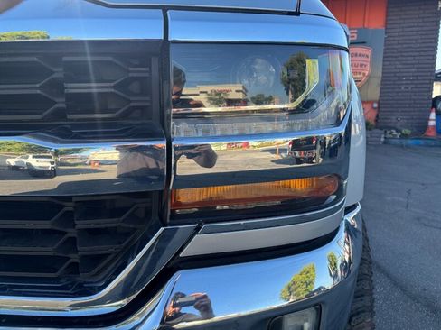 Used 2017 Chevrolet Silverado 1500 LT w/ All Star Edition AWD/4WD image 5