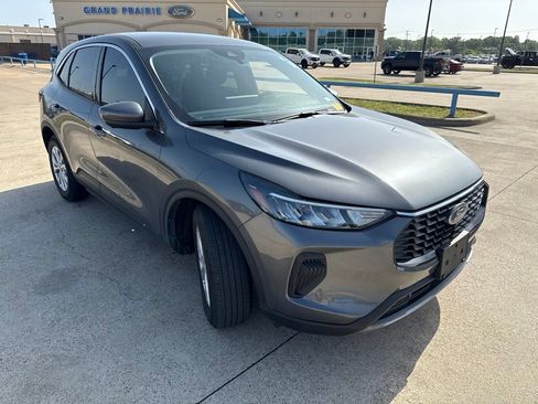 Used 2024 Ford Escape Active w/ Tech Pack #2 FWD image 18