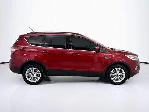 Used 2017 Ford Escape SE w/ SE Leather Comfort Package AWD/4WD image 4