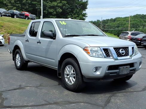 Used 2016 Nissan Frontier SV w/ SV Value Truck Package AWD/4WD image 1