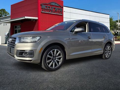 Used 2017 Audi Q7 3.0T Prestige image 1