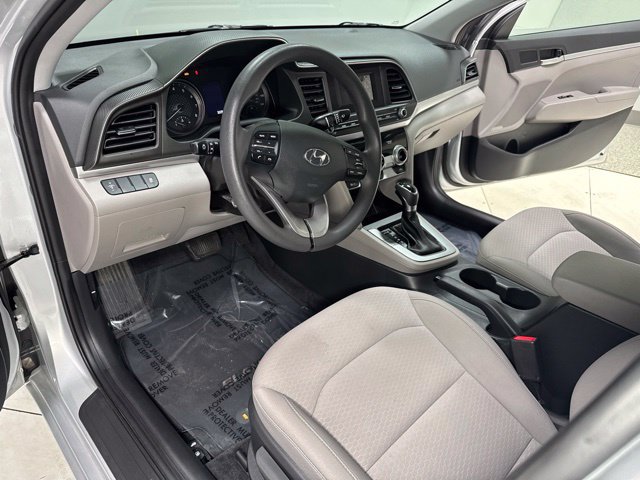Used 2019 Hyundai Elantra SE FWD image 10
