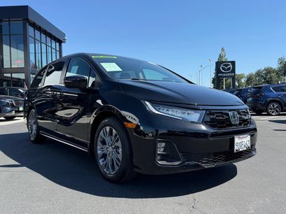 Used 2025 Honda Odyssey Touring