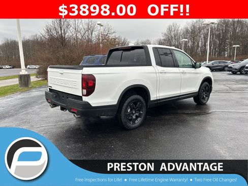 New 2026 Honda Ridgeline Black Edition image 2