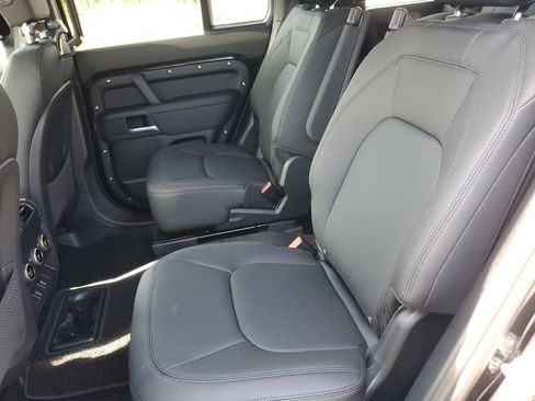 New 2026 Land Rover Defender 130 X-Dynamic SE AWD/4WD image 29