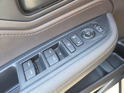 Used 2023 Honda Odyssey EX-L image 9