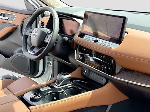 New 2026 Nissan Rogue Platinum AWD/4WD image 5