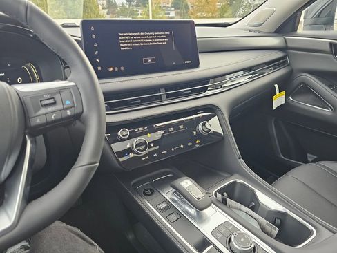 New 2026 INFINITI QX60 Luxe w/ Family Package image 39