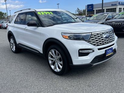 Certified 2023 Ford Explorer Platinum w/ Technology Package