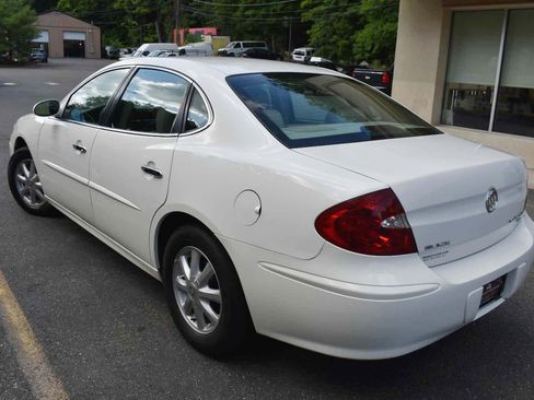 Used 2005 Buick LaCrosse CXL FWD image 6