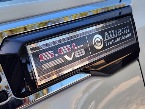 Used 2025 GMC Sierra 2500 Denali w/ Denali Reserve Package image 13