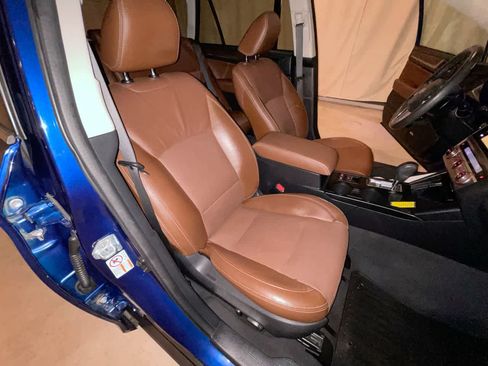 Used 2017 Subaru Outback 2.5i Touring w/ Popular Package #5A AWD/4WD image 25