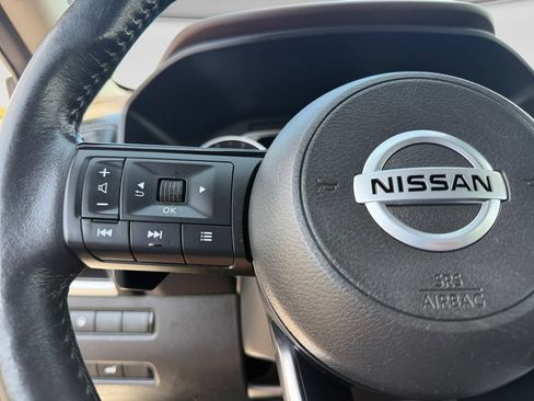 Used 2021 Nissan Rogue SL AWD/4WD image 27