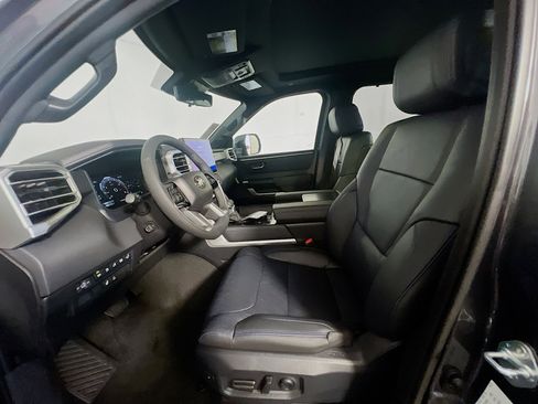 New 2025 Toyota Tundra Platinum image 14