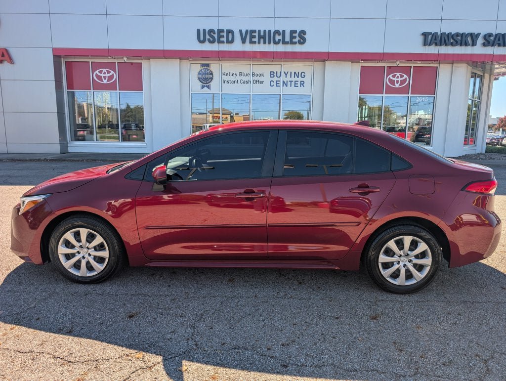 Certified 2023 Toyota Corolla LE FWD image 4