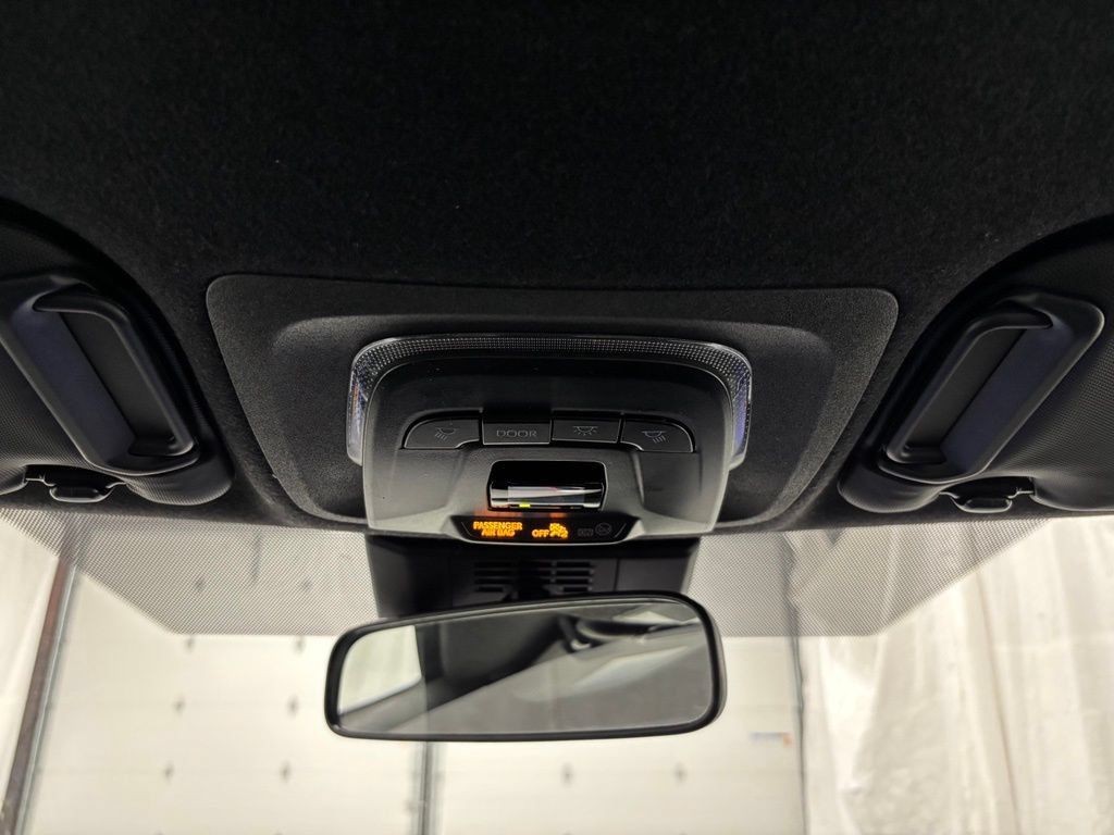 Used 2026 Toyota Corolla SE FWD image 40