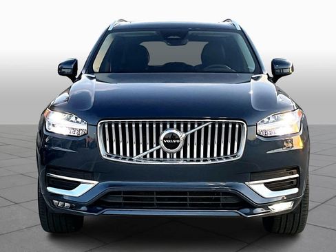 Used 2024 Volvo XC90 B5 Core w/ Protection Package Premier image 3